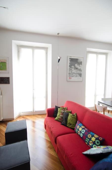 Quiet & Bright In A Sparkly District! Apartment Милано Екстериор снимка