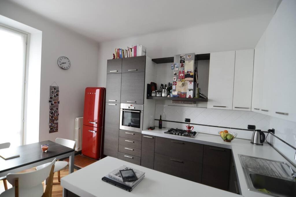Quiet & Bright In A Sparkly District! Apartment Милано Екстериор снимка