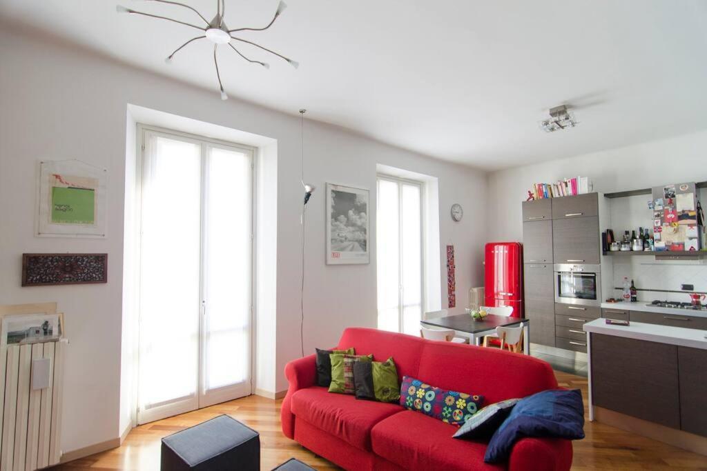 Quiet & Bright In A Sparkly District! Apartment Милано Екстериор снимка